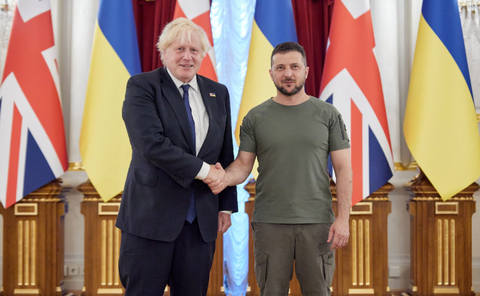 Cựu thủ tướng Anh: Anh có thể phải gửi quân đến Ukraine nếu ông Trump dừng viện trợ - Ảnh 1.