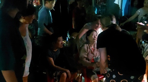 Cứu 2 người khỏi đám cháy tại nơi có điểm chữa cháy công cộng ở quận 3 - Ảnh 2.