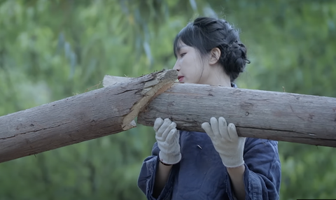 Lý Tử Thất trở lại sau 3 năm, thu hơn 100 triệu lượt xem sau vài giờ - Ảnh 1. Lý Tử Thất trở lại sau 3 năm, thu hơn 100 triệu lượt xem sau vài giờ - Ảnh 1.