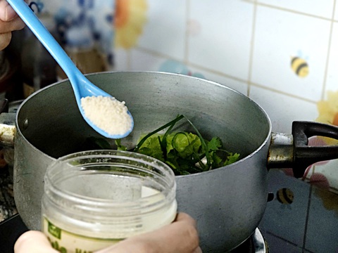 Thêm i ốt vào thực phẩm: Chọn lọc hay bắt buộc toàn bộ? - Ảnh 2. Thêm i ốt vào thực phẩm: Chọn lọc hay bắt buộc toàn bộ? - Ảnh 2.