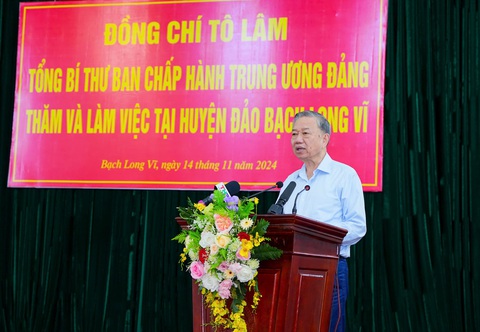 Tổng Bí thư Tô Lâm thăm và làm việc tại Bạch Long Vĩ - Ảnh 9.