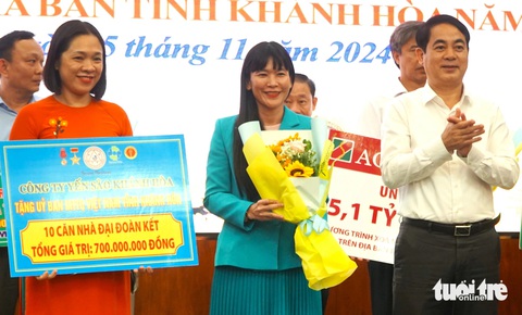 Khánh Hòa tiếp nhận gần 69 tỉ đồng đóng góp xóa nhà tạm, nhà dột nát - Ảnh 1. Nhiều doanh nghiệp, ngân hàng... góp gần 69 tỉ đồng xóa nhà tạm, nhà dột nát tại Khánh Hòa - Ảnh 1.