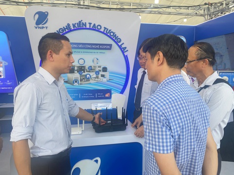 Giải pháp công nghệ của VNPT giúp kiến tạo thành phố thông minh - Ảnh 1. Giải pháp công nghệ của VNPT giúp kiến tạo thành phố thông minh - Ảnh 1.