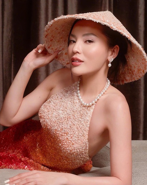 Tin tức giải trí 17-11: Cộng đồng mạng an ủi Kỳ Duyên hậu Miss Universe - Ảnh 2. Tin tức giải trí 17-11: Cộng đồng mạng an ủi Kỳ Duyên hậu Miss Universe - Ảnh 2.