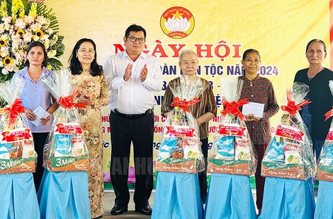Bí thư Thành ủy TP.HCM: Xử lý các tồn động, tăng tốc bước vào kỷ nguyên mới - Ảnh 3.