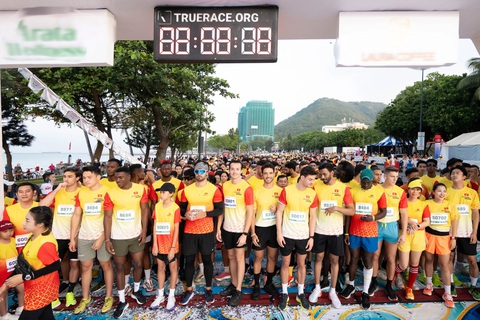 60 nam vương quốc tế tham gia giải chạy Strong Vietnam, tìm top 5 Mr Sport - Ảnh 1. 60 nam vương quốc tế tham gia giải chạy Strong Vietnam, tìm top 5 Mr Sport - Ảnh 1.