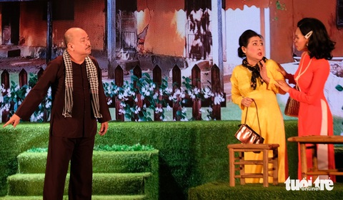 Ca sĩ Cẩm Ly đi thi kịch nói - Ảnh 5. Ca sĩ Cẩm Ly đi thi kịch nói - Ảnh 3.