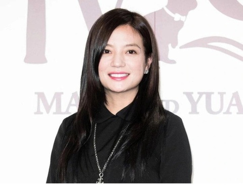 Tin tức giải trí 19-11: Triệu Vy nộp phạt; Wren Evans gây sốt; Rosé BlackPink thành công là nhờ BTS? - Ảnh 2. Tin tức giải trí 19-11: Triệu Vy nộp phạt; Rosé BlackPink thành công là nhờ BTS? - Ảnh 2.