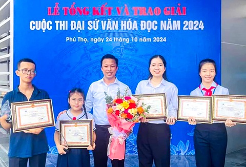 Ước mơ của chú bé 'chim cánh cụt' - Ảnh 7. Ước mơ của chú bé 'chim cánh cụt' - Ảnh 6.