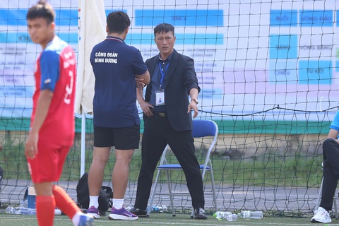 Mourinho phiên bản giải bóng đá công nhân, viên chức - Ảnh 1.