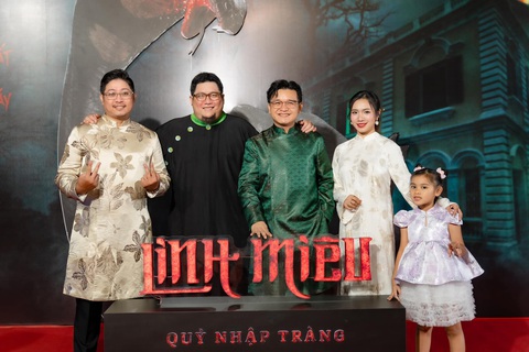 Dàn Hoa - Á hậu đổ bộ thảm đỏ Linh Miêu - Ảnh 12.