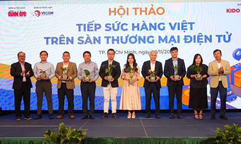 Thương mại điện tử: Không chỉ là bán hàng - Ảnh 1. Thương mại điện tử: Không chỉ là bán hàng - Ảnh 1.