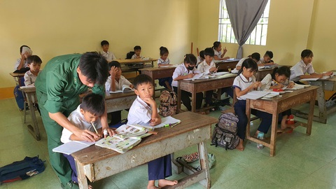 Xóm Việt kiều Campuchia mưu sinh theo mùa nước nổi -Kỳ cuối: Ước mơ của bà con Việt kiều ở biên giới - Ảnh 5. Xóm Việt kiều Campuchia mưu sinh theo mùa nước nổi -Kỳ cuối: Ước mơ của bà con Việt kiều ở biên giới - Ảnh 5.
