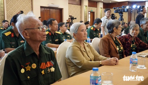 Nhiều tướng lĩnh, anh hùng, cựu chiến binh tham dự hội thảo 60 năm chiến thắng Bình Giã - Ảnh 9.