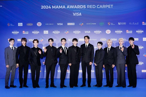 Bóng lưng G-Dragon Big Bang có gì hot mà làm lu mờ cả thảm đỏ MAMA 2024 - Ảnh 3. Bóng lưng G-Dragon quá hot, khán giả lại chờ anh rap diss dạy dỗ MAMA 2024 - Ảnh 3.