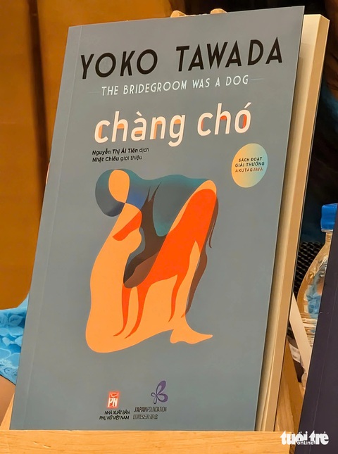 Chàng chó của YoKo Tawada phản ánh sự đổ vỡ đức tin trong con người - Ảnh 2. Chàng chó của Yoko Tawada 'một nơi rất đẹp rất thơ mà cũng có thể rất nhơ nhớp rất tục' - Ảnh 2.