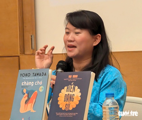 Chàng chó của YoKo Tawada phản ánh sự đổ vỡ đức tin trong con người - Ảnh 4. Chàng chó của YoKo Tawada phản ánh sự đổ vỡ đức tin trong con người - Ảnh 4.