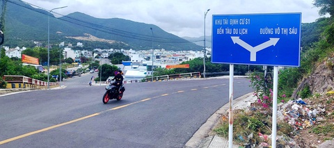 Giám sát việc bồi thường, 'treo đất' tái định cư của dân - Ảnh 1.