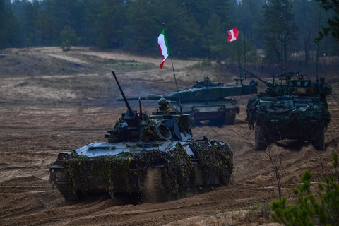 NATO kêu gọi các quốc gia thành viên chi hơn 2% GDP cho quốc phòng - Ảnh 1.