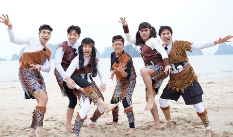 2 ngày 1 đêm: Hòa Minzy, Đức Phúc từ sân khấu sang hang động 2 ngày 1 đêm - Ảnh 1. 2 ngày 1 đêm: Hòa Minzy, Đức Phúc từ sân khấu sang … hang động 2 ngày 1 đêm - Ảnh 1.
