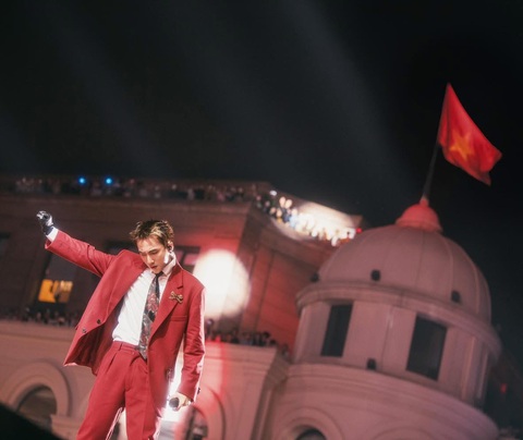 Sơn Tùng M-TP tâm tư với fan hậu Y-Fest; Kaity Nguyễn vướng tình tay ba trong Yêu nhầm bạn thân - Ảnh 1. Sơn Tùng M-TP tâm tư với fan hậu Y-Fest; Kaity Nguyễn vướng tình tay ba trong 'Yêu nhầm bạn thân' - Ảnh 1.