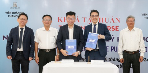 TP.HCM hợp tác đơn vị từ Singapore tập huấn cán bộ về quản trị công - Ảnh 1.