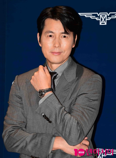 Rộ tin Jung Woo Sung hẹn hò nghiêm túc với bạn gái ngoài showbiz - Ảnh 1.