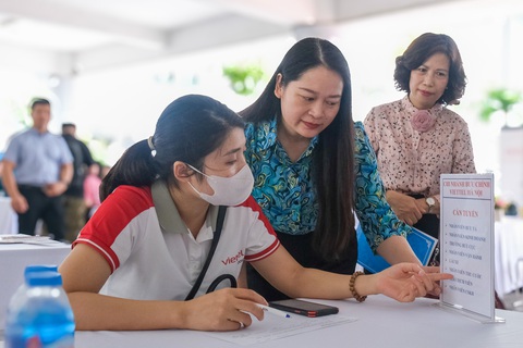 Thu nhập của người lao động tăng, đạt 8,5 triệu đồng/tháng - Ảnh 3. Thu nhập của người lao động tăng, bình quân 8,5 triệu đồng/tháng - Ảnh 2.