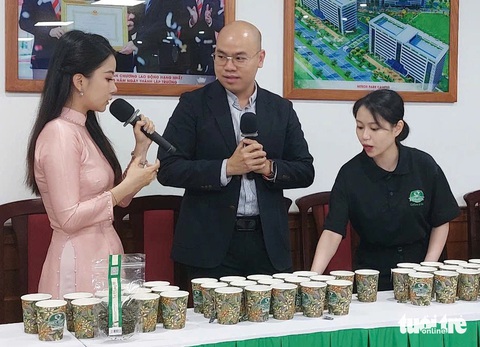 Giới trẻ mê trà sữa trà truyền thống có bị mai một? - Ảnh 3. Giới trẻ mê trà sữa trà truyền thống có bị mai một? - Ảnh 3.
