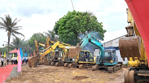 Miền Tây đua làm hồ trữ nước - Ảnh 2. Miền Tây đua làm hồ trữ nước - Ảnh 2.