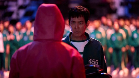 Squid game 2: Liệu đạo đức có tồn tại khi con người trong hoàn cảnh ngặt nghèo? - Ảnh 2. Squid game 2: Liệu đạo đức có tồn tại khi con người trong hoàn cảnh ngặt nghèo? - Ảnh 2.