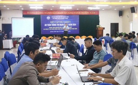 Quảng Ngãi lấy người dân làm trung tâm chuyển đổi số - Ảnh 2.