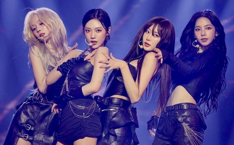 Quyền lực mềm của fan K-pop trong ngành giải trí Hàn Quốc - Ảnh 8. Quyền lực mềm của fan K-pop trong ngành giải trí Hàn Quốc - Ảnh 6.