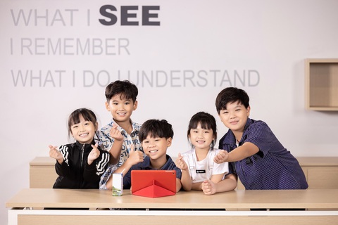 ‘Cầu nối’ Viettel xây nên giấc mơ giáo dục ‘không biên giới’ - Ảnh 2. ‘Cầu nối’ Viettel xây nên giấc mơ giáo dục ‘không biên giới’ - Ảnh 2.