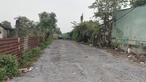 Vụ chôn chất thải ở Bình Chánh: Đã thu hồi lượng thải chôn lấp, chờ kết quả thẩm định xử lý - Ảnh 1.
