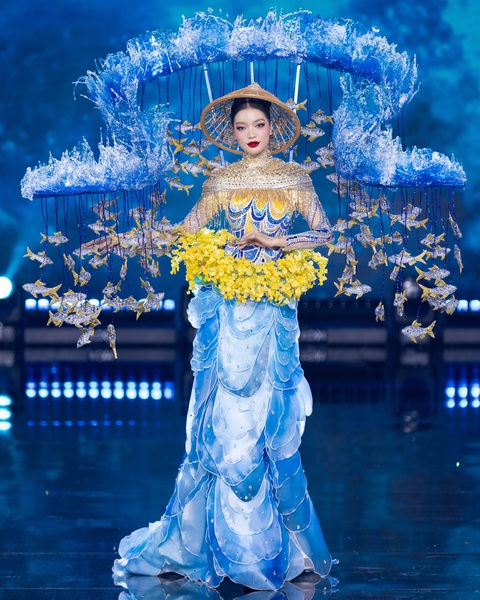Thi trang phục trong nước chưa công bố kết quả đã mang đi thi quốc tế - Ảnh 2. Thi trang phục trong nước chưa công bố kết quả đã mang đi thi quốc tế - Ảnh 2.