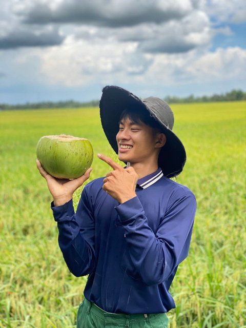 Lê Tuấn Khang là ai mà TikTok có 6,6 triệu lượt theo dõi, đi casting phim của Lý Hải? - Ảnh 4. Lê Tuấn Khang là ai mà TikTok có gần 7 triệu lượt theo dõi, đi casting phim của Lý Hải? - Ảnh 4.