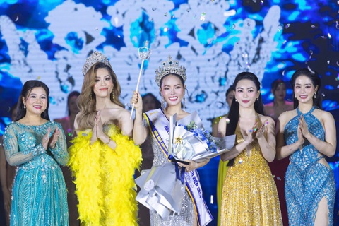 Nguyễn Thị Lệ Hồng là Hoa hậu doanh nhân du lịch biển 2024 - Ảnh 1. Nguyễn Thị Lệ Hồng là Hoa hậu Doanh nhân du lịch biển 2024 - Ảnh 1.