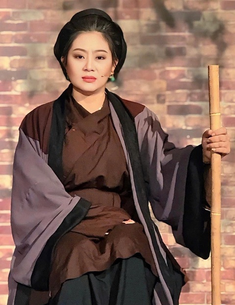 Nghệ sĩ Lê Phương mất khi đang trên đường đi hát đám tang - Ảnh 1. Nghệ sĩ Lê Phương mất khi đang trên đường đi hát đám tang - Ảnh 1.