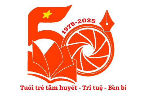 - Ảnh 1. Nhiều thiết kế logo, ý tưởng slogan sáng tạo nhân 50 năm thành lập báo Tuổi Trẻ - Ảnh 2.