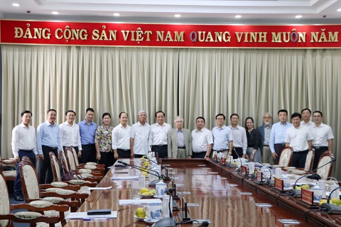 Bí thư Thành ủy TP.HCM: Hoàn thành dự án đường Thái Văn Lung trong năm 2025 - Ảnh 1.