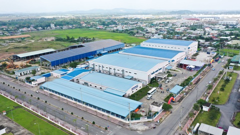 Thực hiện quy hoạch Quảng Ngãi, ưu tiên phát triển hạ tầng, thu hút đầu tư - Ảnh 4.