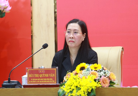 Bí thư Tỉnh ủy Quảng Ngãi đối thoại với ngư dân: Giải quyết thấu đáo các kiến nghị - Ảnh 1.