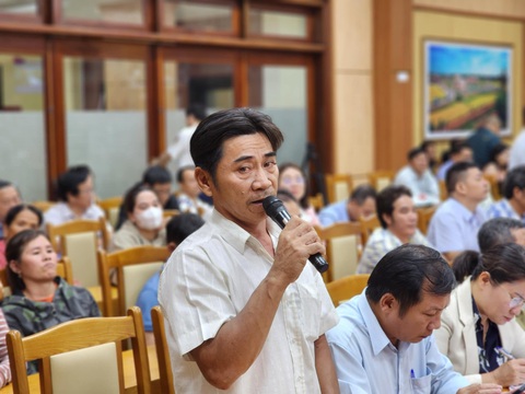 Bí thư Tỉnh ủy Quảng Ngãi đối thoại với ngư dân: Giải quyết thấu đáo các kiến nghị - Ảnh 5.