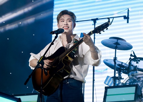 Đừng nghĩ showbiz Việt được như Hàn, Trung, Thái - Ảnh 3. Đừng nghĩ showbiz Việt được như Hàn, Trung, Thái - Ảnh 3.
