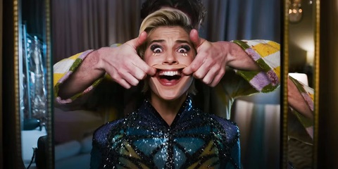 Chỉ cần...cười là xem được Smile 2 miễn phí - Ảnh 2. Chỉ cần...cười là xem được Smile 2 miễn phí - Ảnh 2.