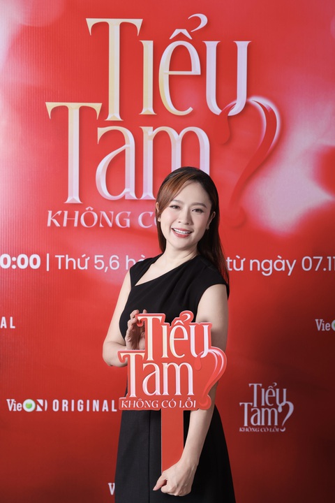 Ammy Minh Khuê đọ sắc cùng Thanh Thúy trong buổi ra mắt phim về 'tiểu tam' - Ảnh 4.