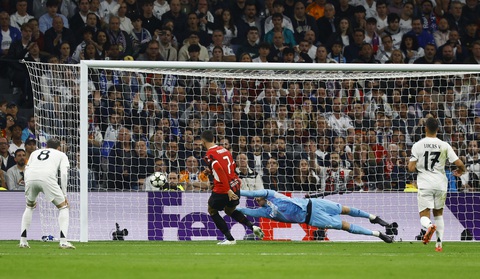 Mbappe tịt ngòi, Real Madrid lại thua ở Champions League - Ảnh 3.