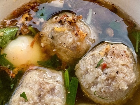 Bánh mì xíu mại Trần Quý Khoách, 27 ngàn một chén đủ lót lòng ngày mưa - Ảnh 1. Bánh mì xíu mại Trần Quý Khoách, 27 ngàn một chén đủ lót lòng ngày mưa - Ảnh 1.