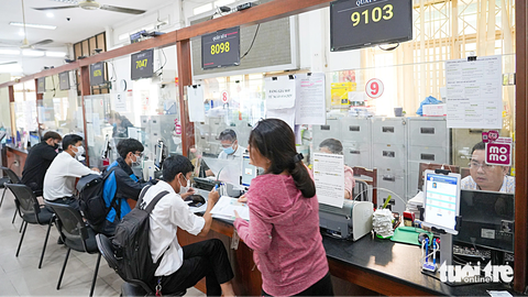 Hơn 43% công chức TP.HCM cho biết sẽ bỏ việc nếu có cơ hội phù hợp hơn - Ảnh 1.